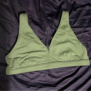 Victoria’s Secret PINK NWOT Cotton Plunge Bralette with removable pads